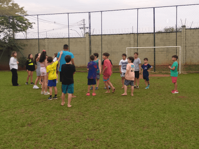 festa para crianças com brincadeiras jogos e festas tia rita