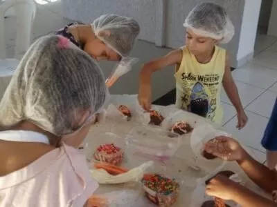 criancas cupcake infantil