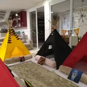 Festa do Pijama Infantil é com a Tia Rita Recreação e Festas locação de cabaninhas completas